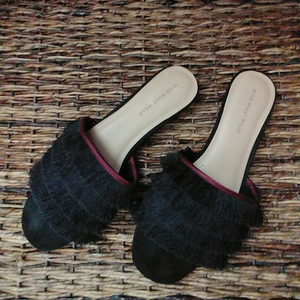 Black Fringe Slides